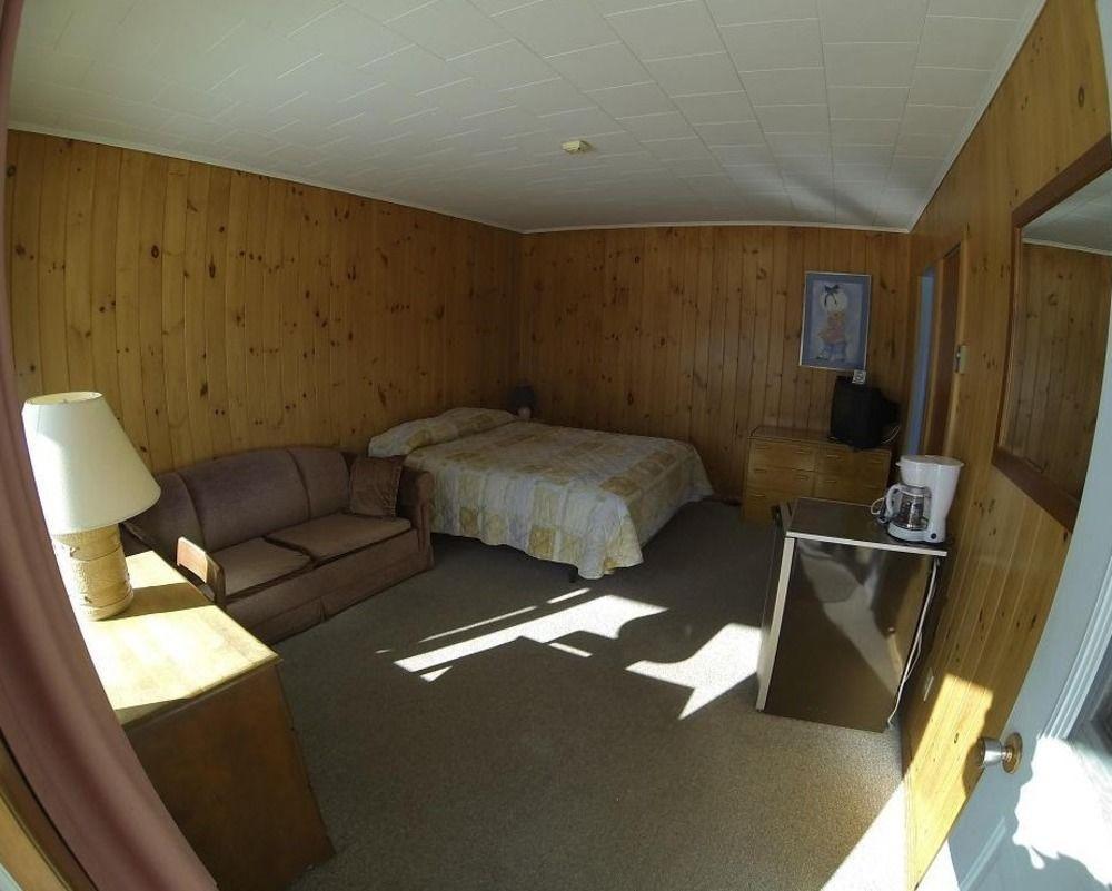 Motel Le Fleuron Saint-Donat Exterior foto