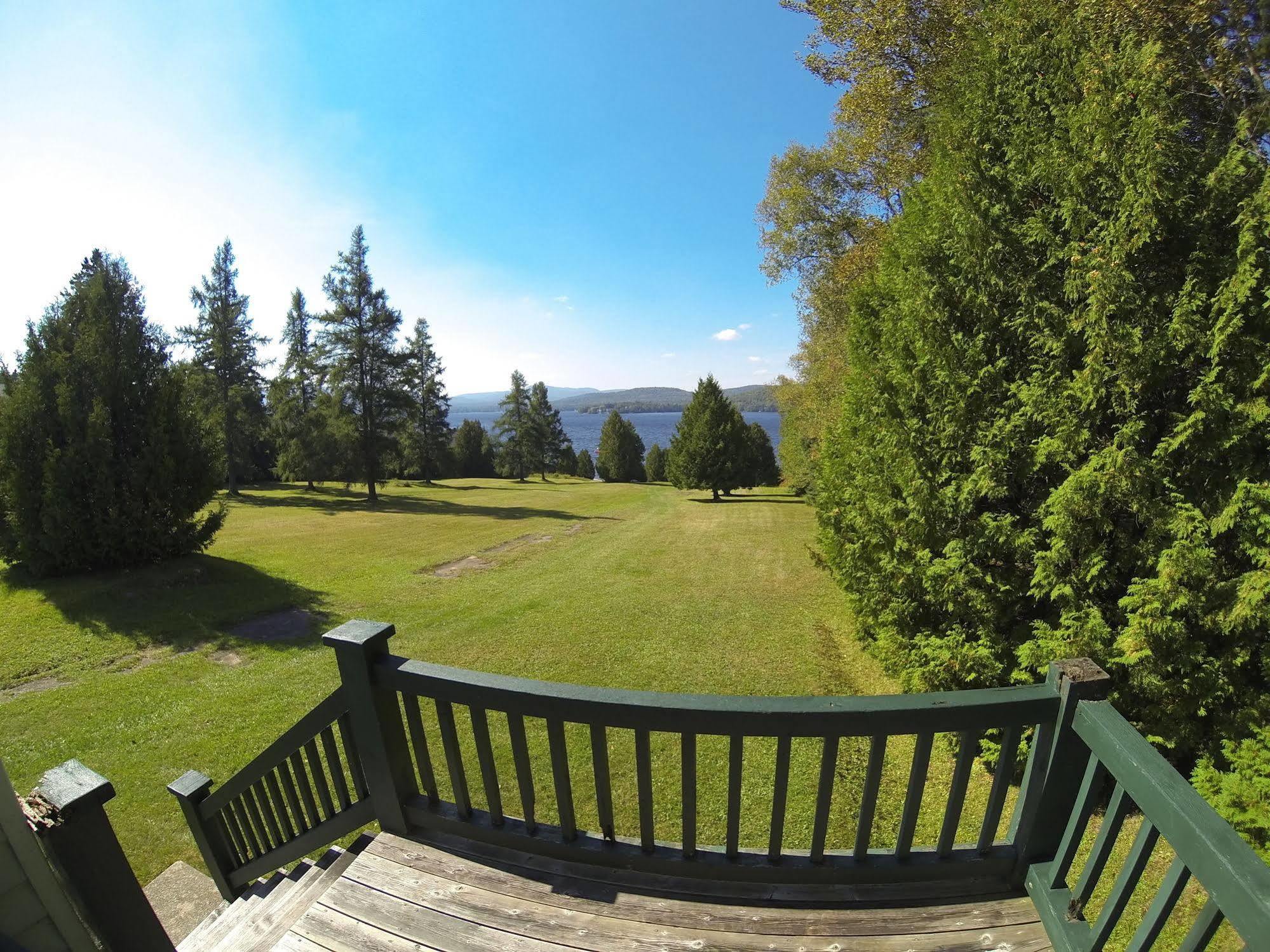 Motel Le Fleuron Saint-Donat Exterior foto